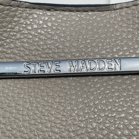 Steve Madden Leather Tote Handbag - Picture 2 of 9